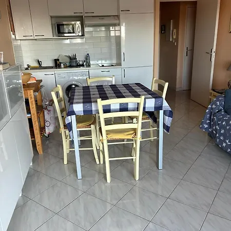 La Bluette - T2 - De Peguiere - St Raphael