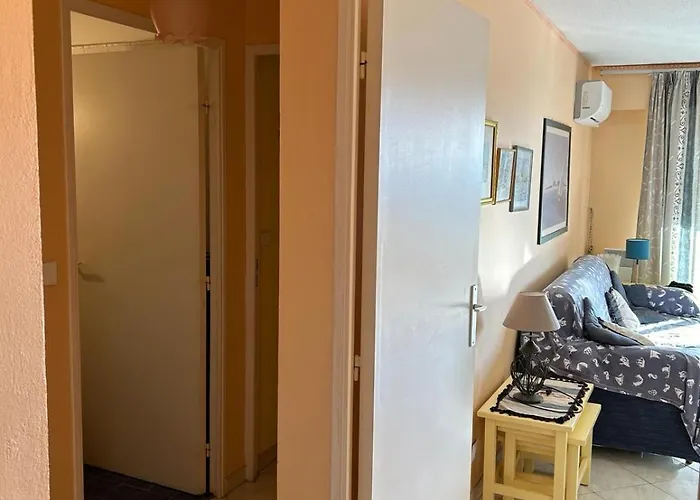 La Bluette - T2 - De Peguiere - St Raphael Apartment