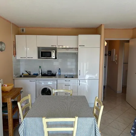La Bluette - T2 - De Peguiere - St Raphael * Saint-Raphael (Var)