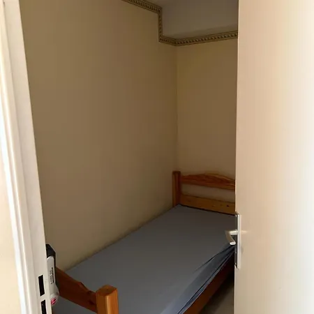 Apartment La Bluette - T2 - De Peguiere - St Raphael