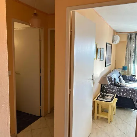 La Bluette - T2 - Vue - Raphael - De La Peguiere Apartment