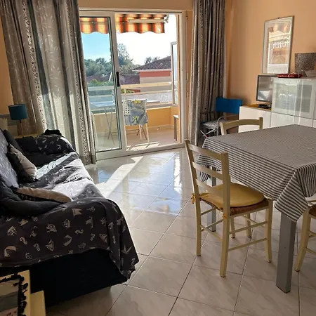 La Bluette - T2 - De Peguiere - St Raphael *