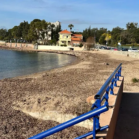 La Bluette - T2 - Vue - Raphael - De La Peguiere * Saint-Raphael (Var)