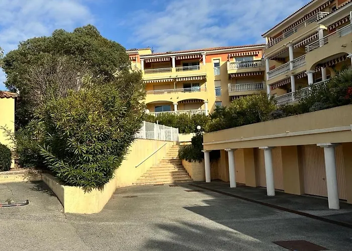 La Bluette - T2 - De Peguiere - St Raphael